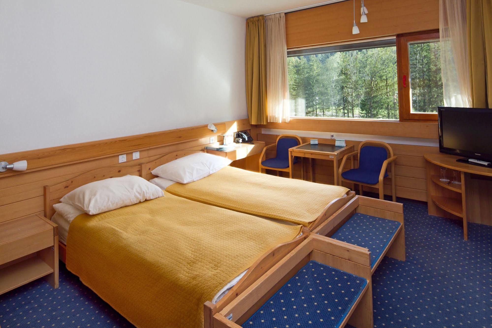 Hotel Spik Kranjska Gora Exteriör bild